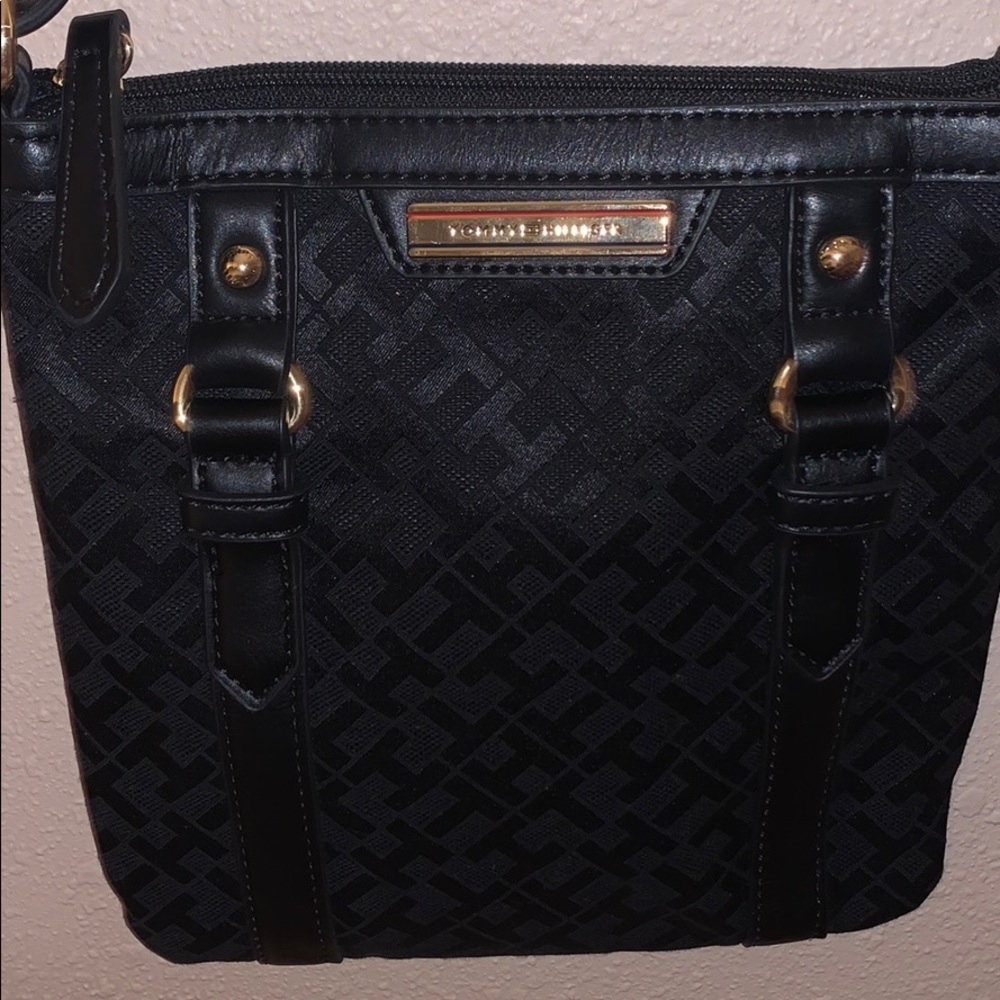Tommy Hilfiger purse